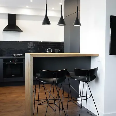 Supeluse-strassel With Gated Parking Apartament *