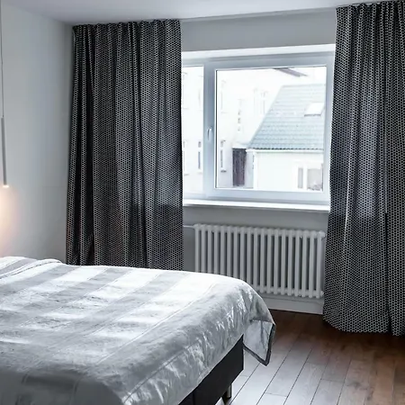 Supeluse-strassel With Gated Parking Appartement *