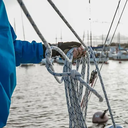 Supeluse-strassel With Gated Parking *