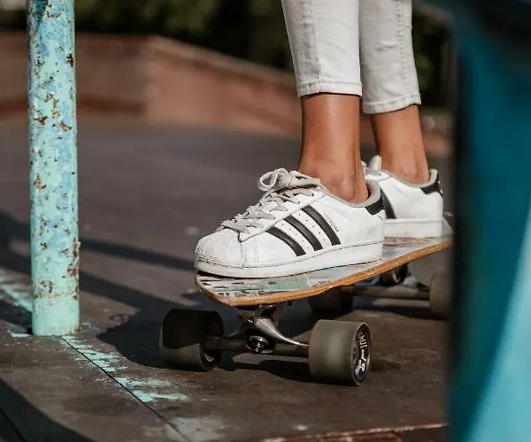 Supeluse-strassel With Gated Parking Apartment *